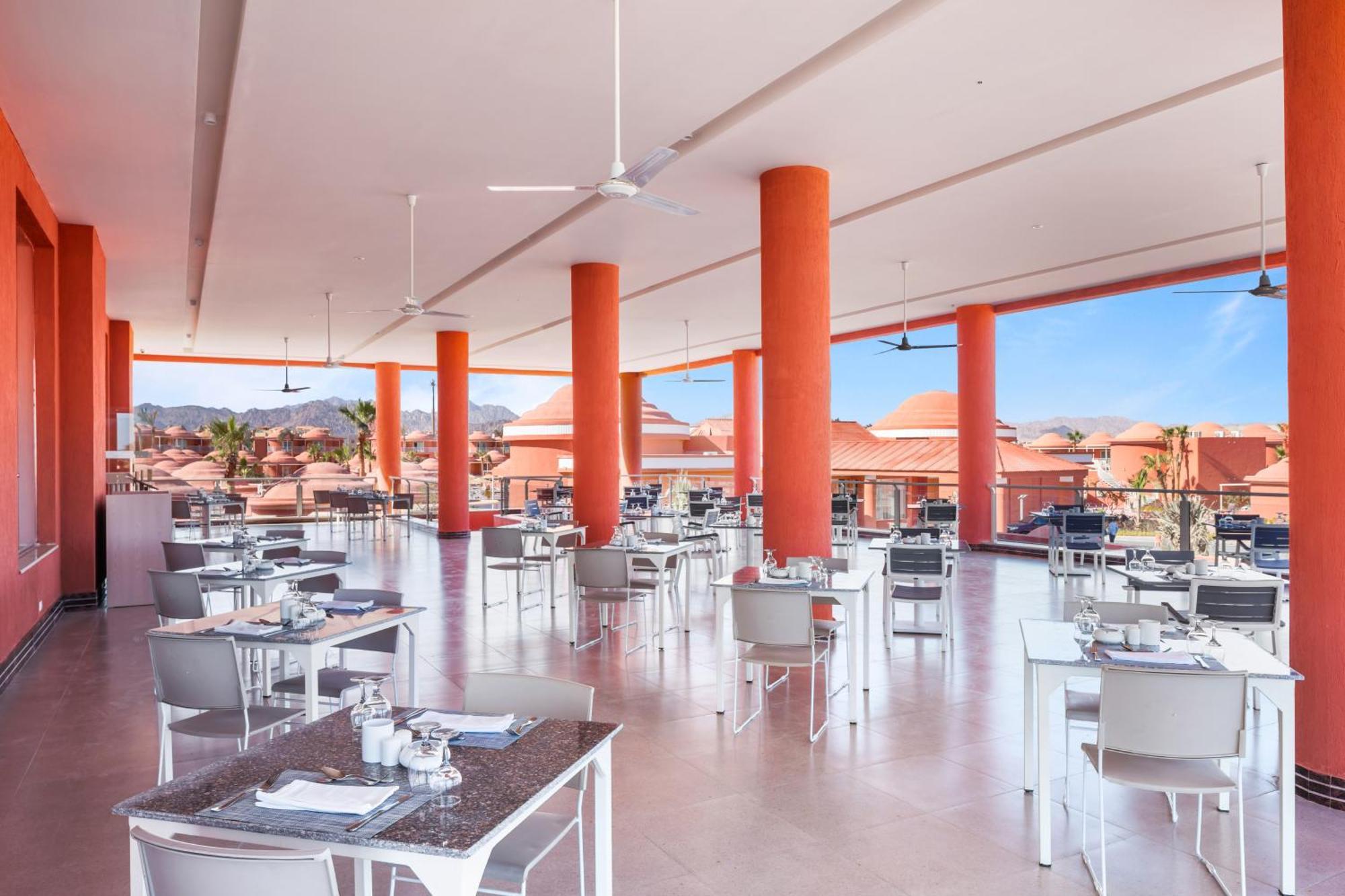 Pickalbatros Laguna Club Resort Sharm El Sheikh Buitenkant foto Restaurant at the hotel