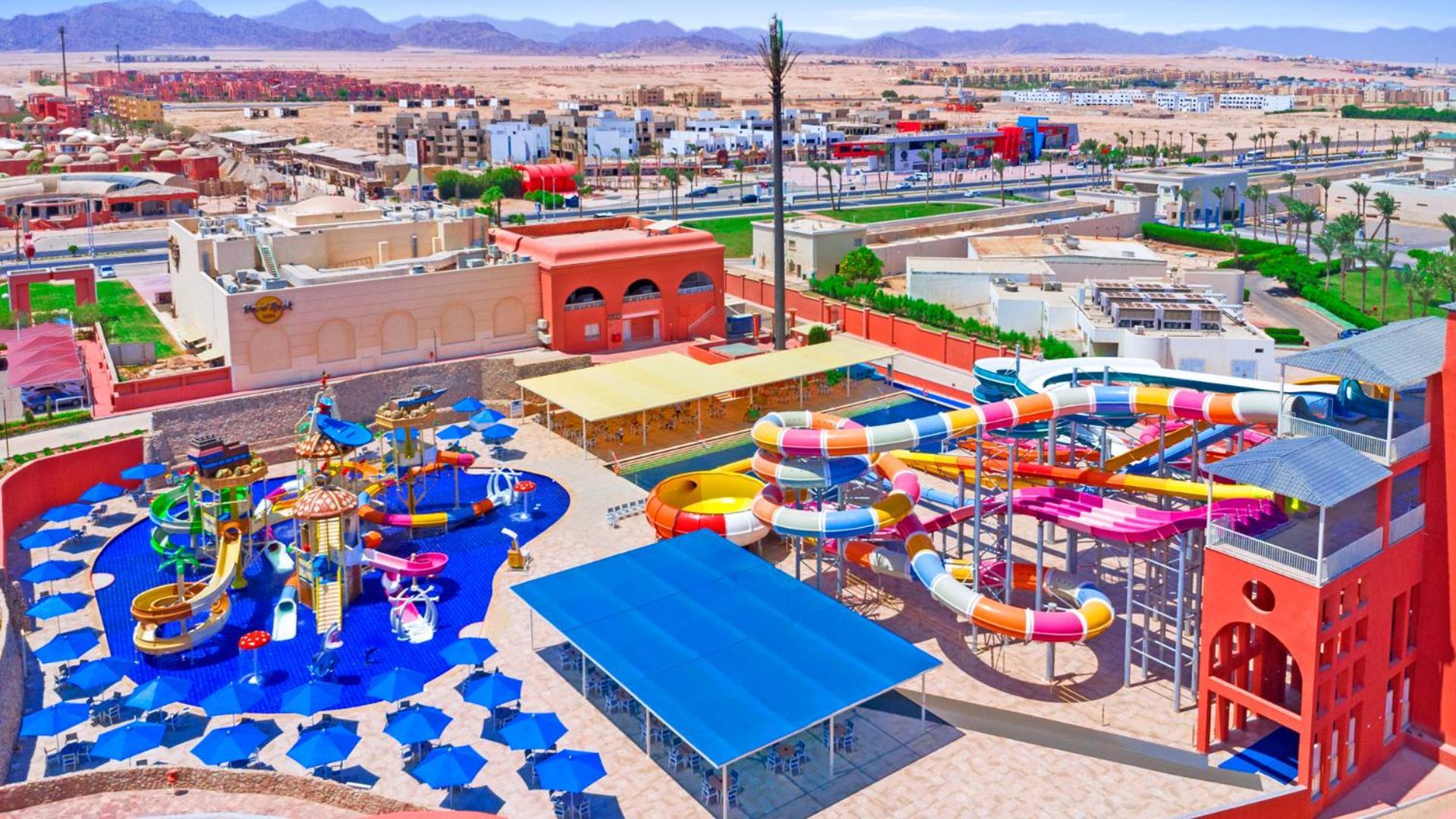 Pickalbatros Laguna Club Resort Sharm El Sheikh Buitenkant foto Aerial view of Splash Jungle Water Park